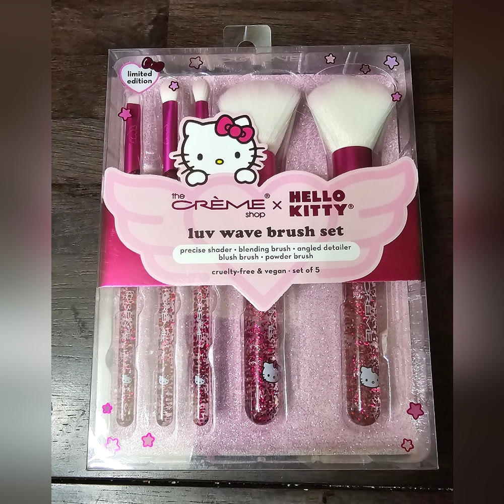 Hello Kitty x The Creme Shop Brush Set (Sparkly)